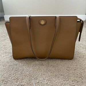 Tory Burch Robinson Pebbled Tote in Tiger’s Eye